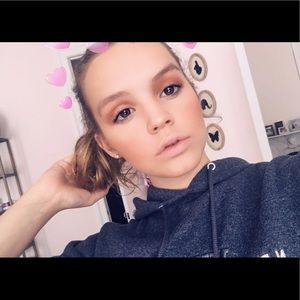 Meet your Posher, Lilly